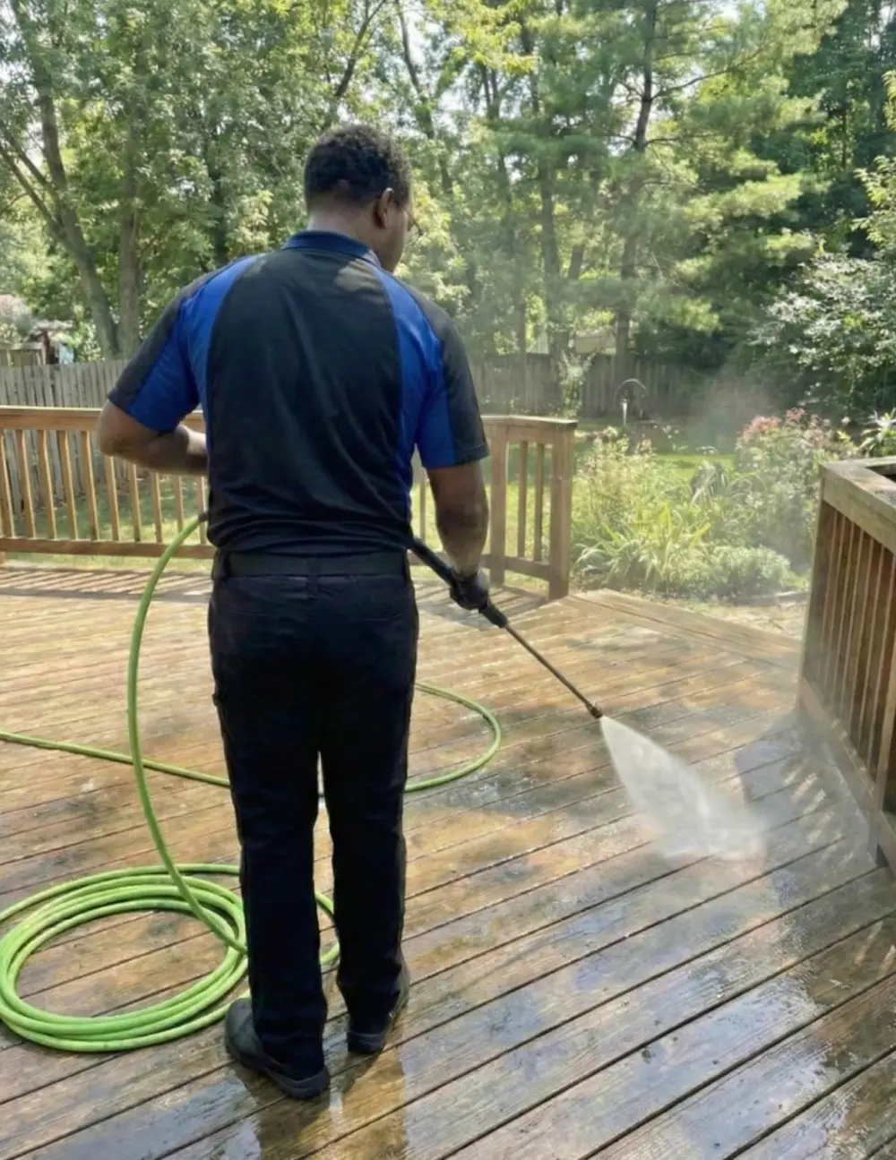 Deck Cleaning in Cook County, IL